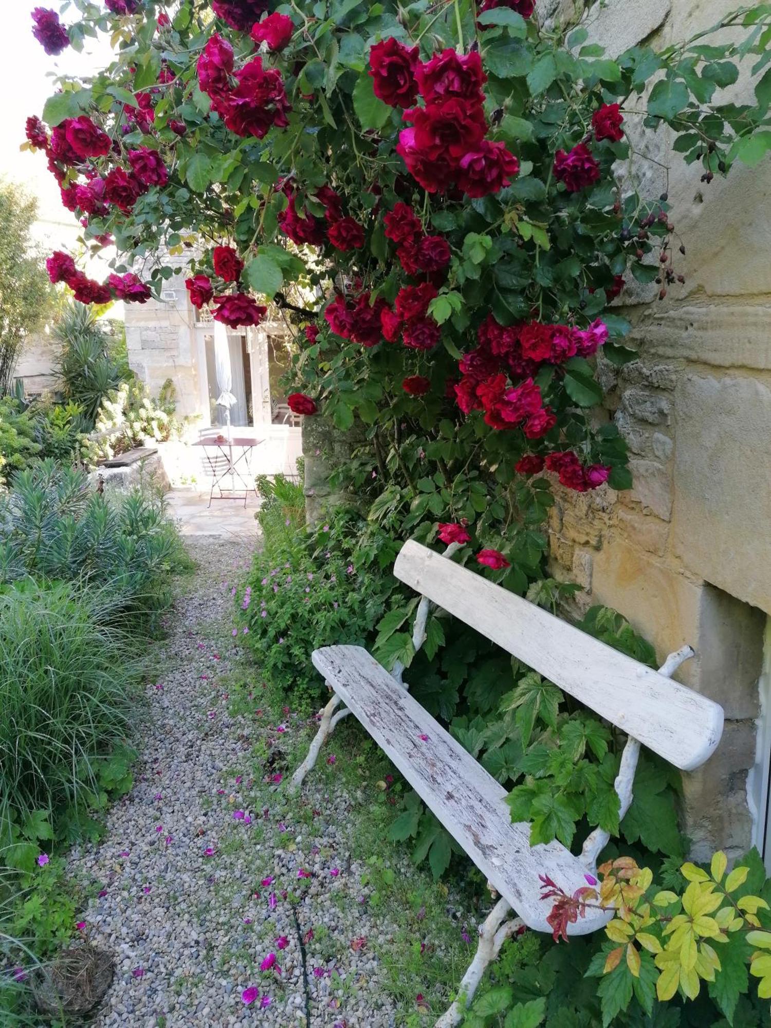 La Malposte Bed and Breakfast Reviers Eksteriør billede