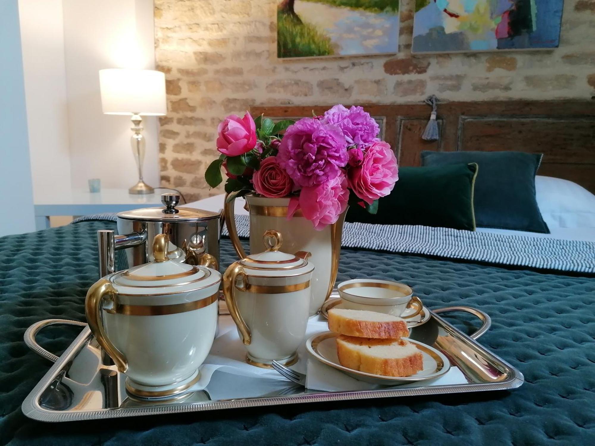 La Malposte Bed and Breakfast Reviers Eksteriør billede